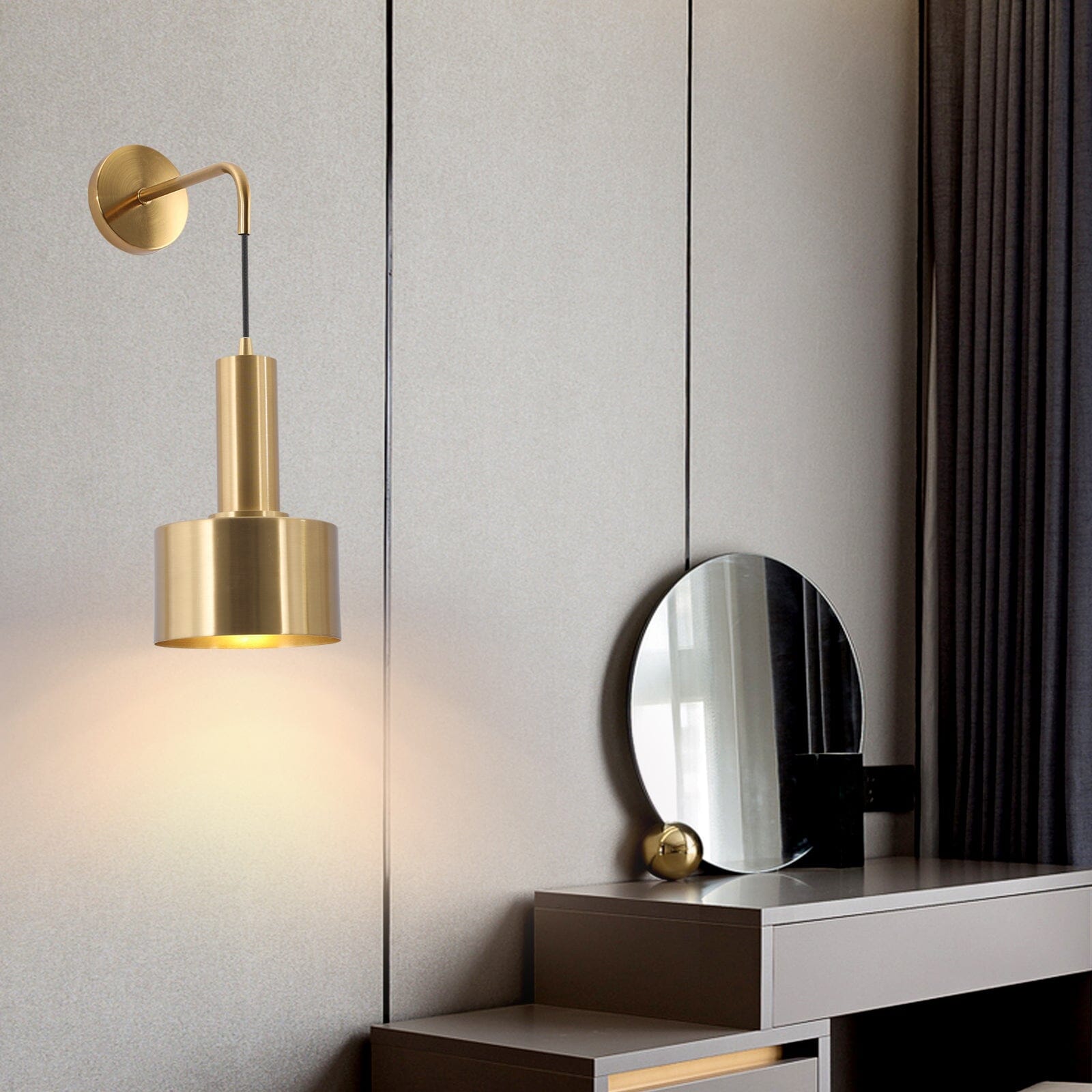 Alma Gold Wall Lamp