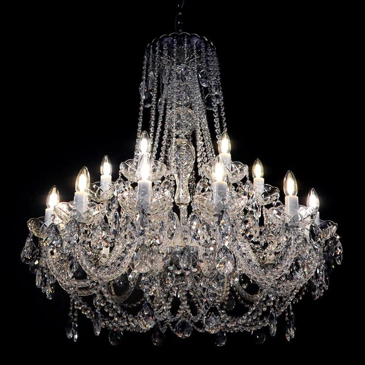 Classe Elevated Crystal Chandelier